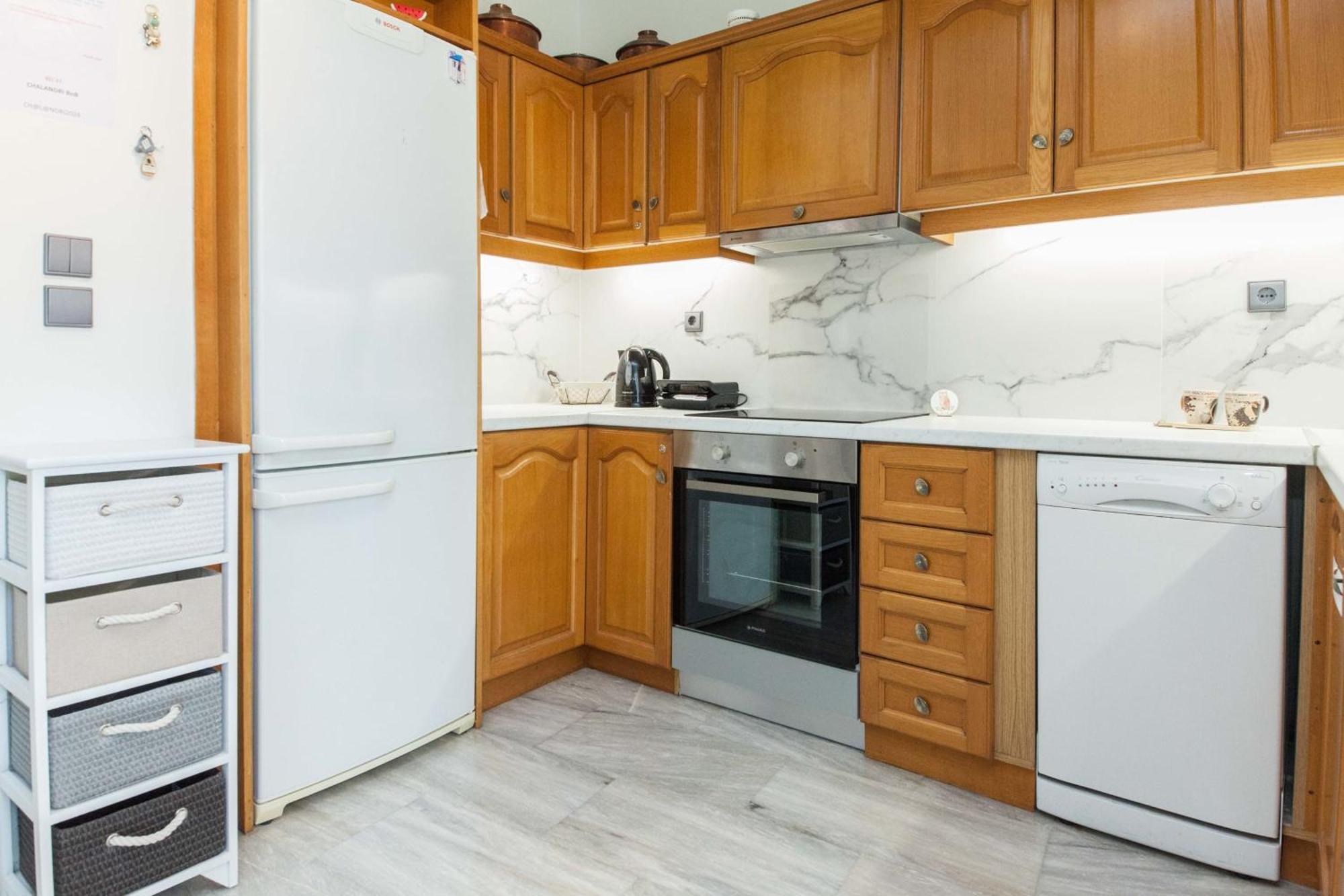 Classical 2 Bd Beauty Apt In Peaceful Chalandri Athens Exterior photo